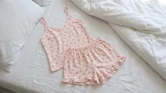 パジャマを洗濯せずに何晩着られるか：正確な答えをお教えします