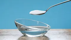 どうやら、多くの人が酢で重曹を中和する方法を間違っているようです：主婦たちのよくある誤解です。